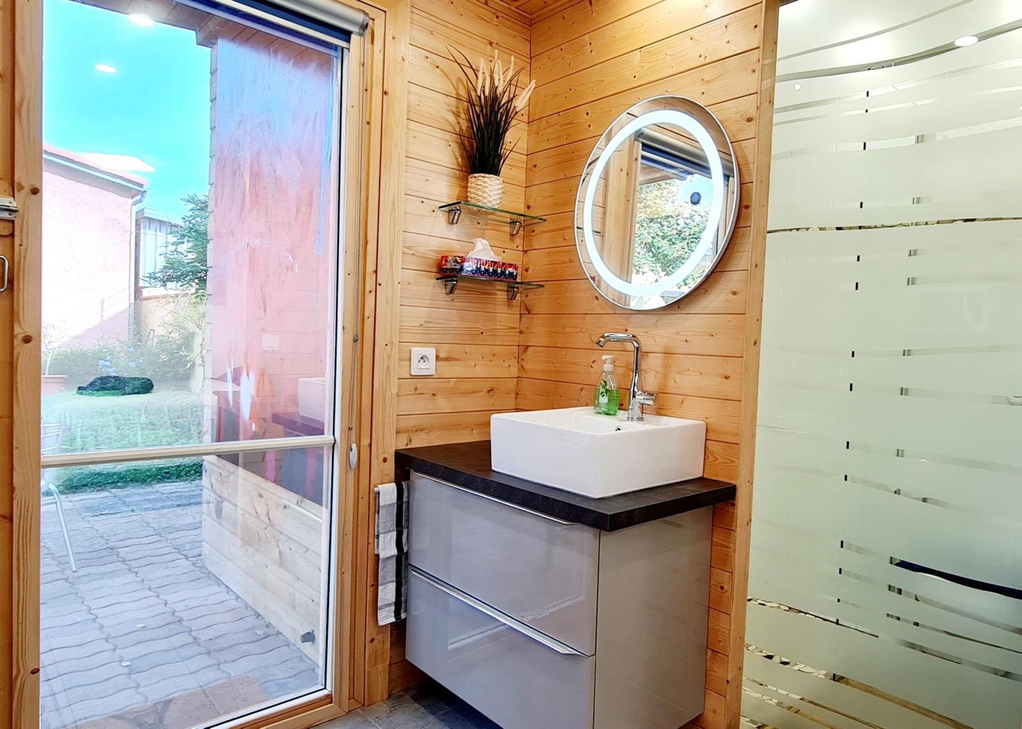 Cabane Cote Jardin Toulouse Exterior photo